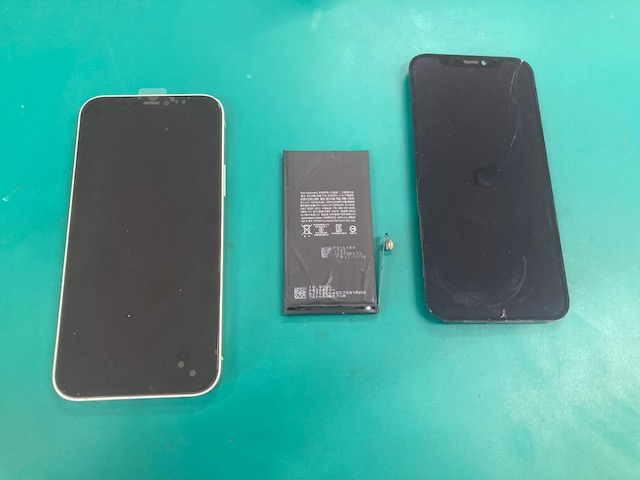 iPhone 12 の画面交換とバッテリー交換を行いました